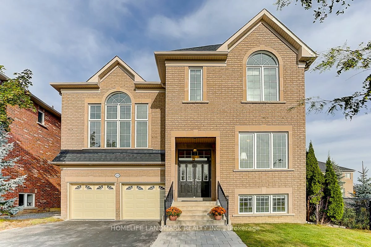 223 Selwyn Rd, Richmond Hill