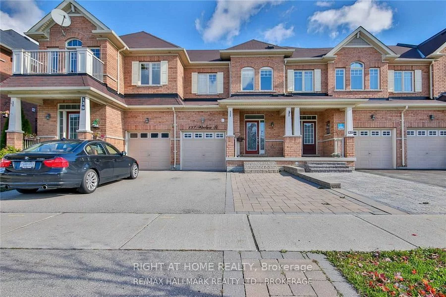 137 Windrow St, Richmond Hill