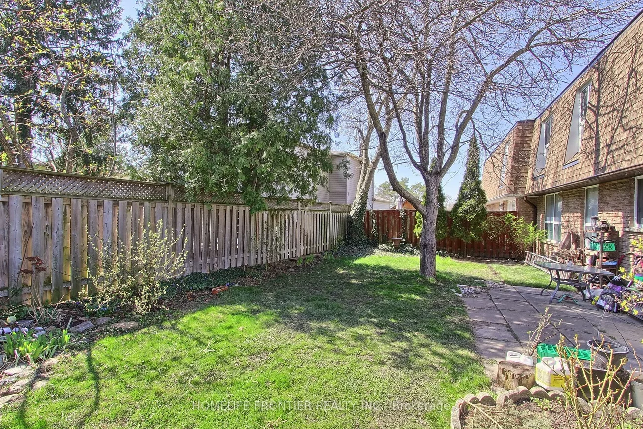 5 Penwick Cres, Richmond Hill