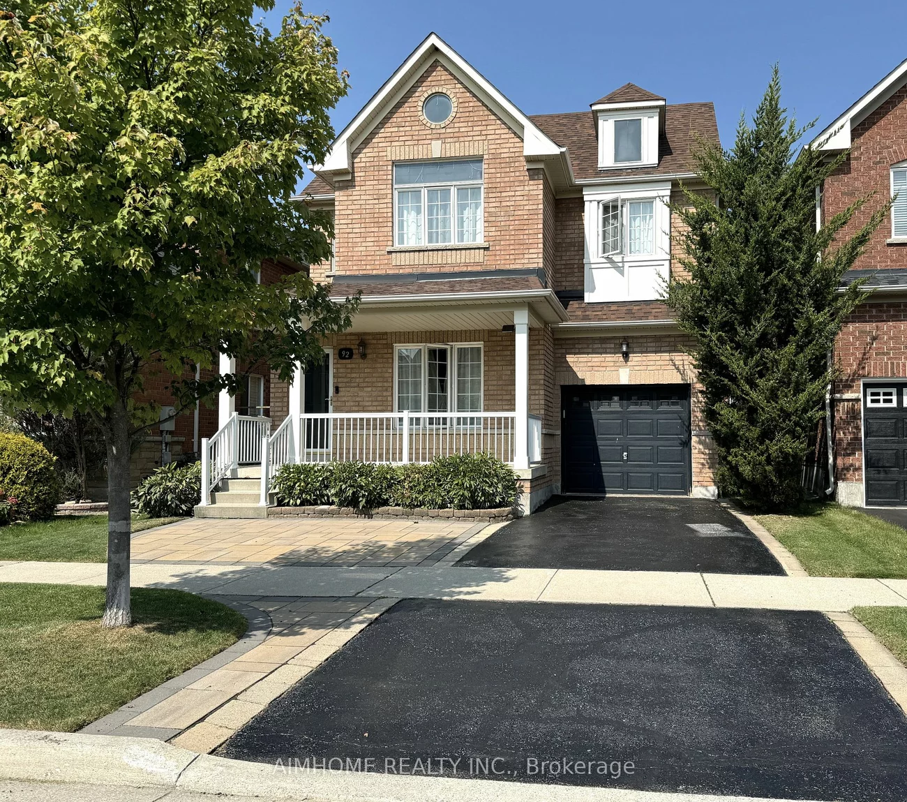 92 Barnwood Dr, Richmond Hill