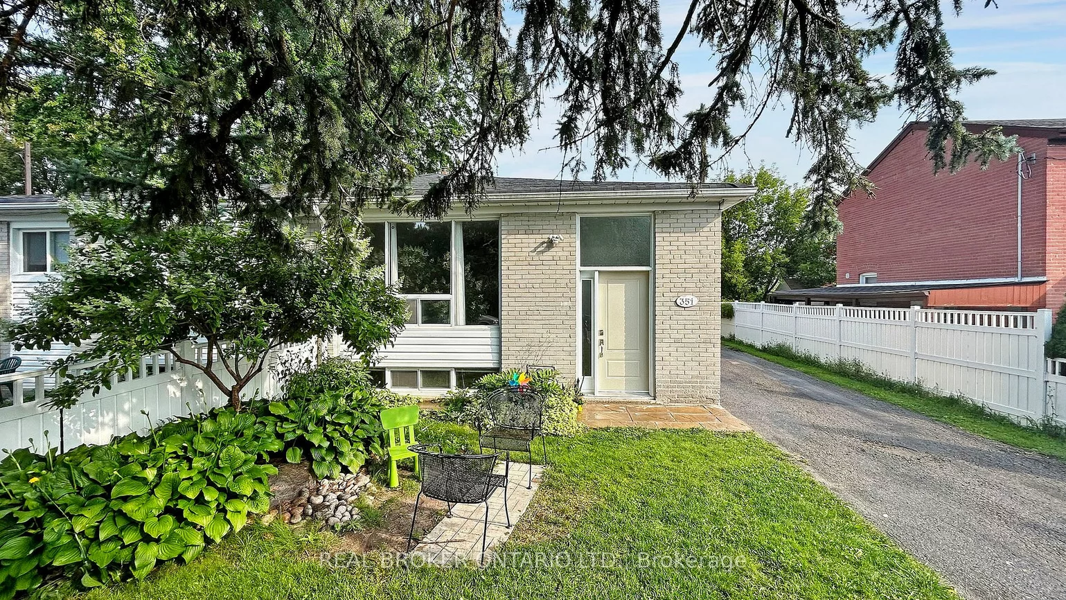 351 Taylor Mills Dr N, Richmond Hill