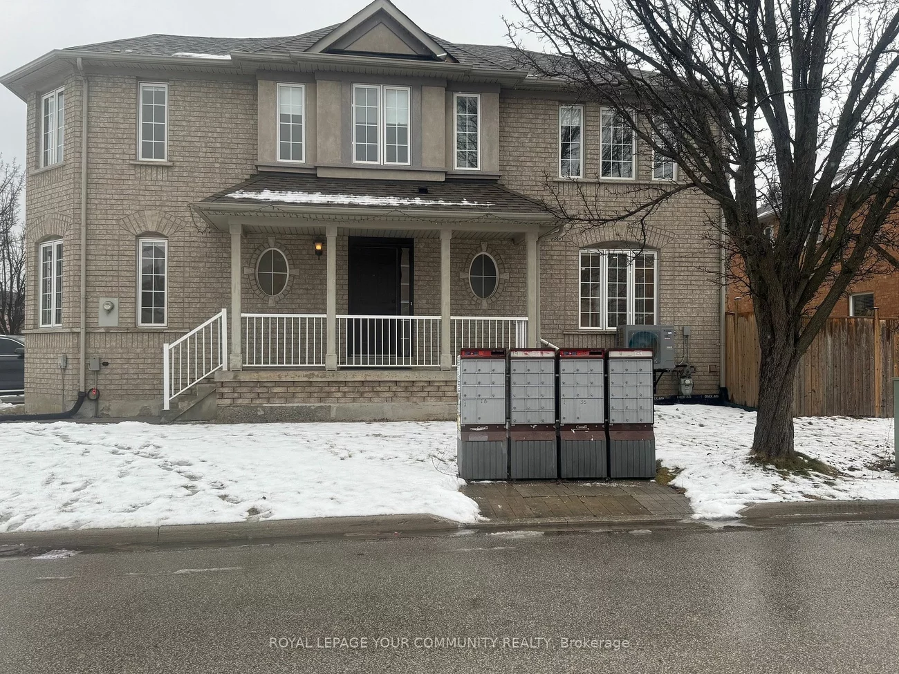 55 Grasslands Ave, Richmond Hill