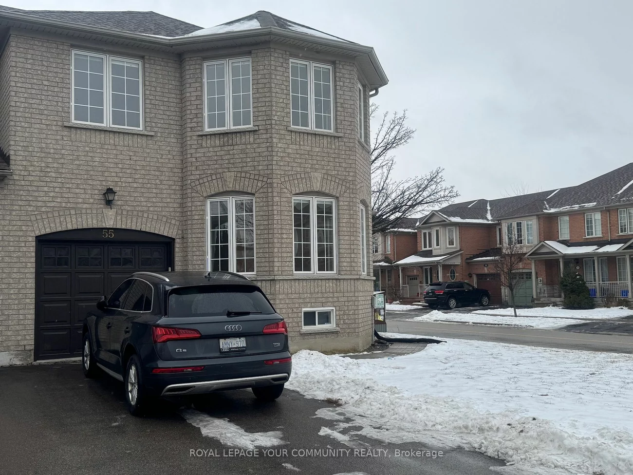 55 Grasslands Ave, Richmond Hill