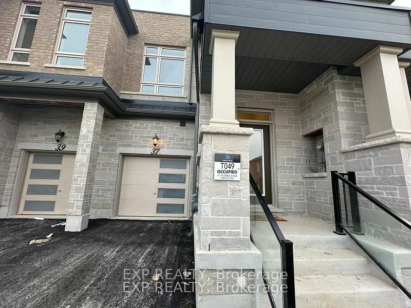 37 Schmeltzer Cres, Richmond Hill