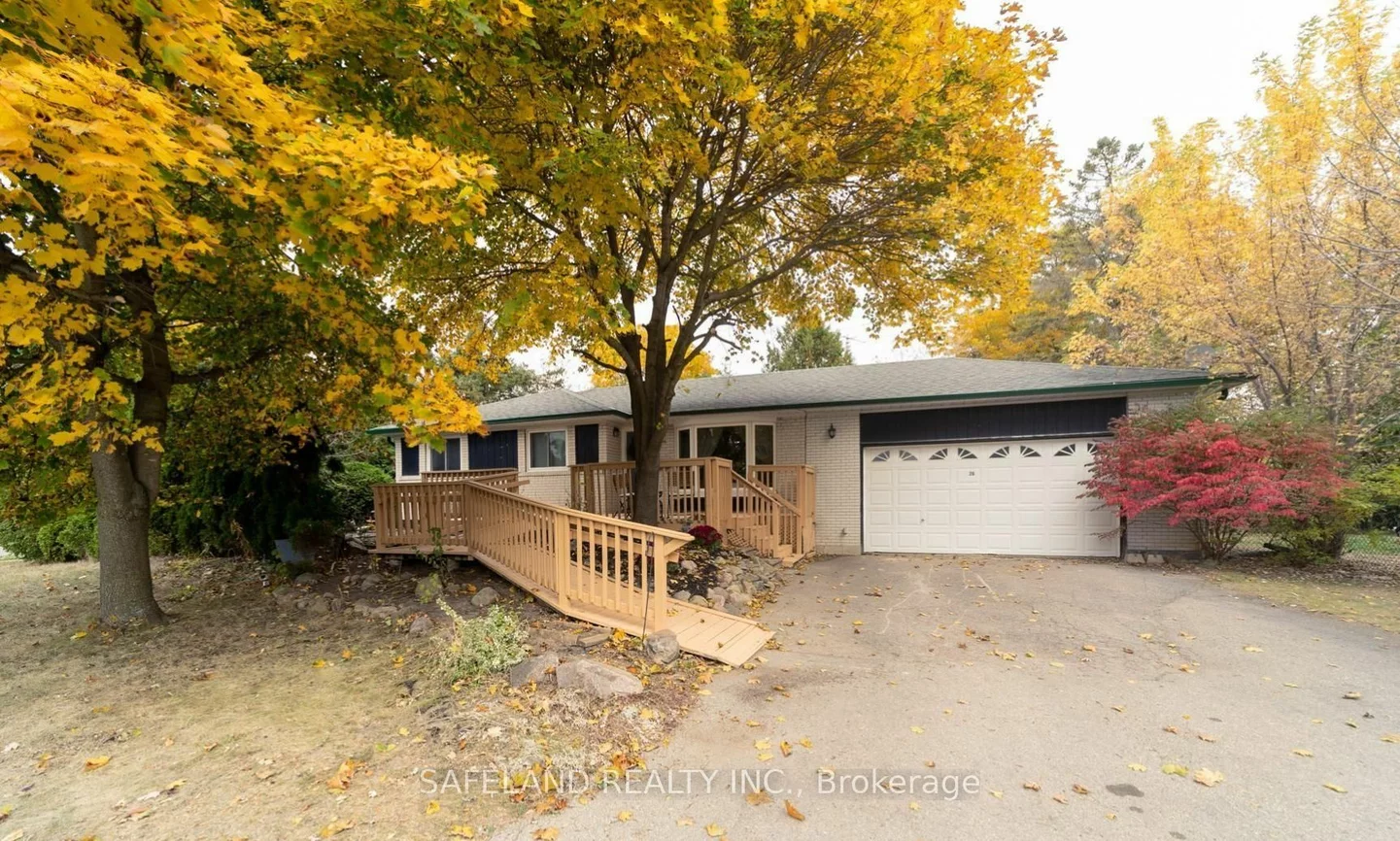 26 Dunham Cres, Aurora