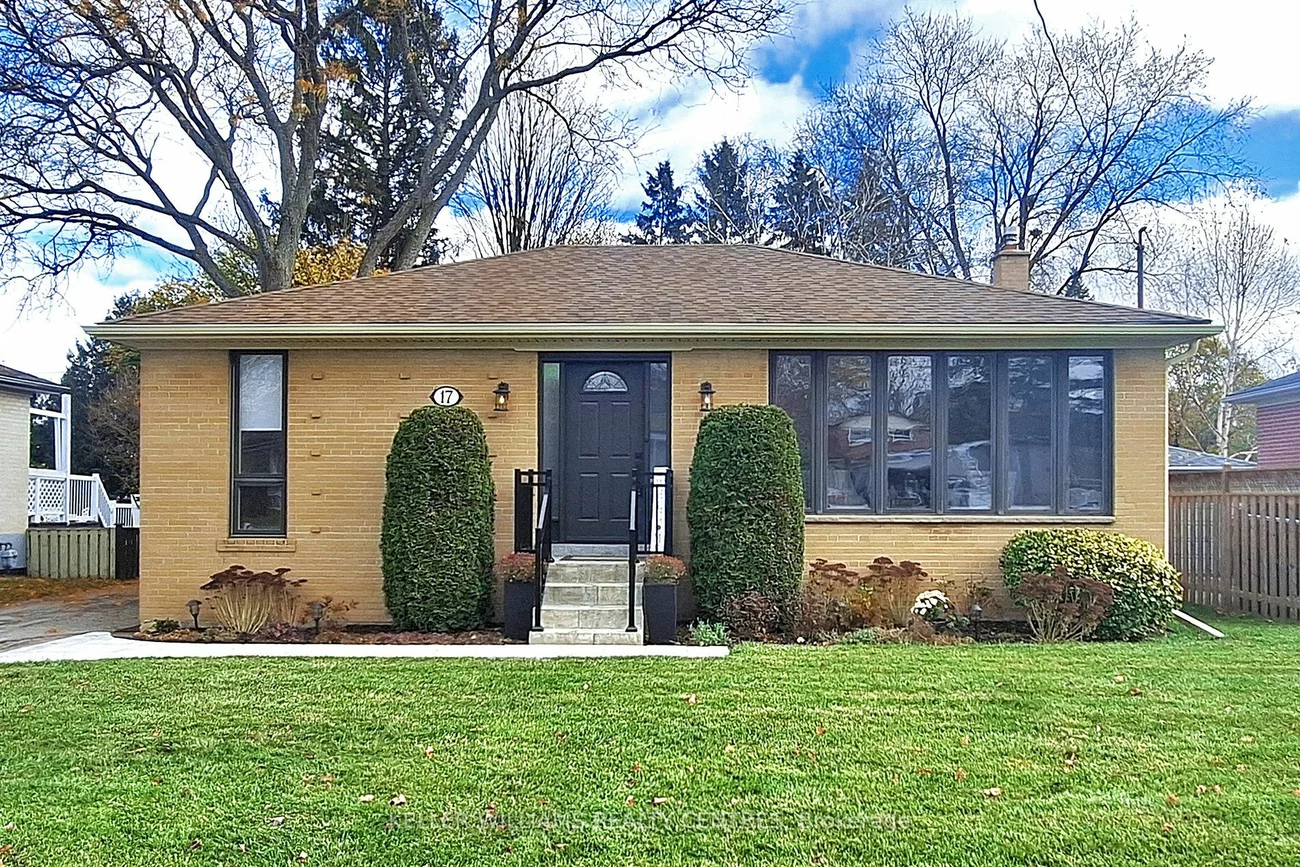 17 Patrick Dr, Aurora