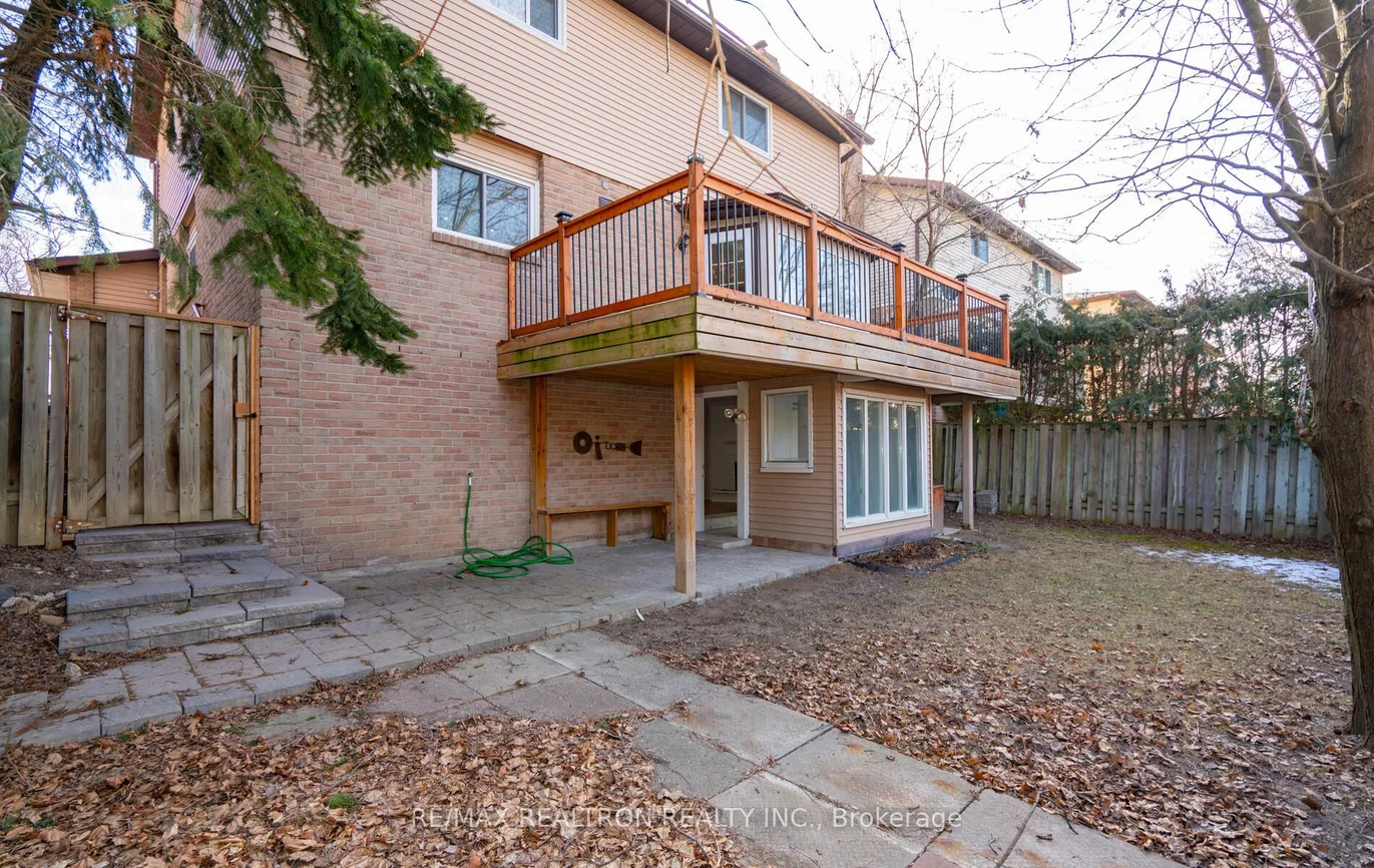 89 Batson Dr, Aurora