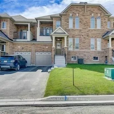 residential, lease, Att/Row/Twnhouse, 205 Laker Crt, Woodland Hill, Newmarket 
 205 Laker Crt, Woodland Hill, Newmarket