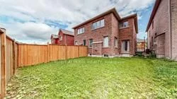 629 Sweetwater Cres, Newmarket