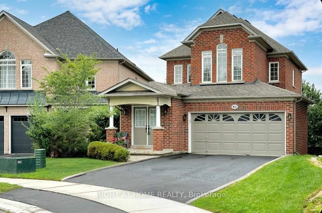 818 Walsh Crt, Newmarket