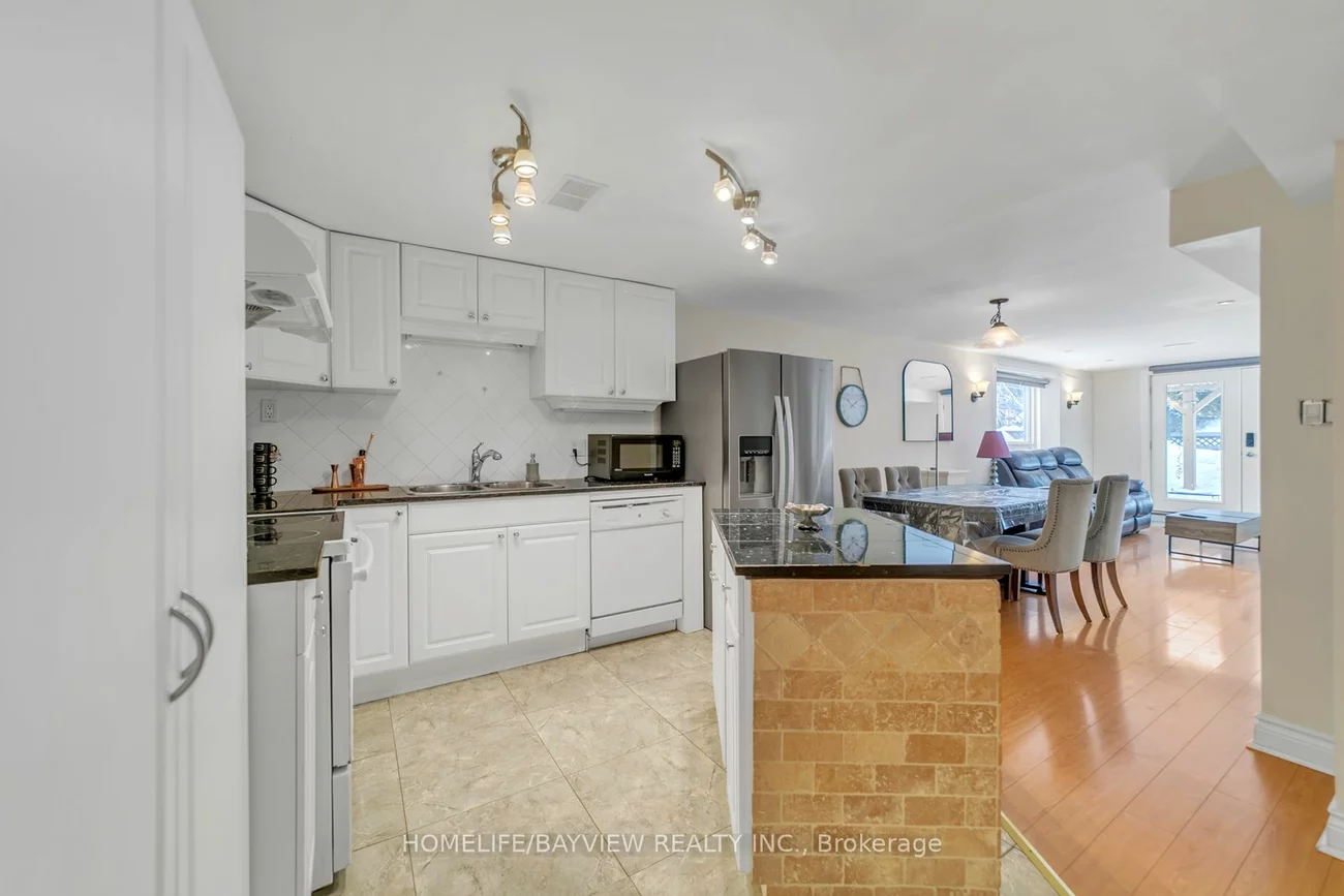 256 Elman Cres, Newmarket