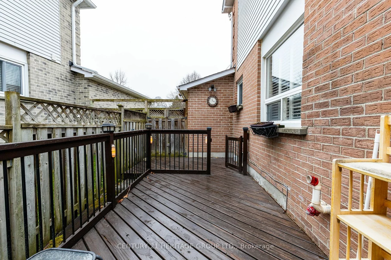 389 Vanden Bergh Blvd, Newmarket