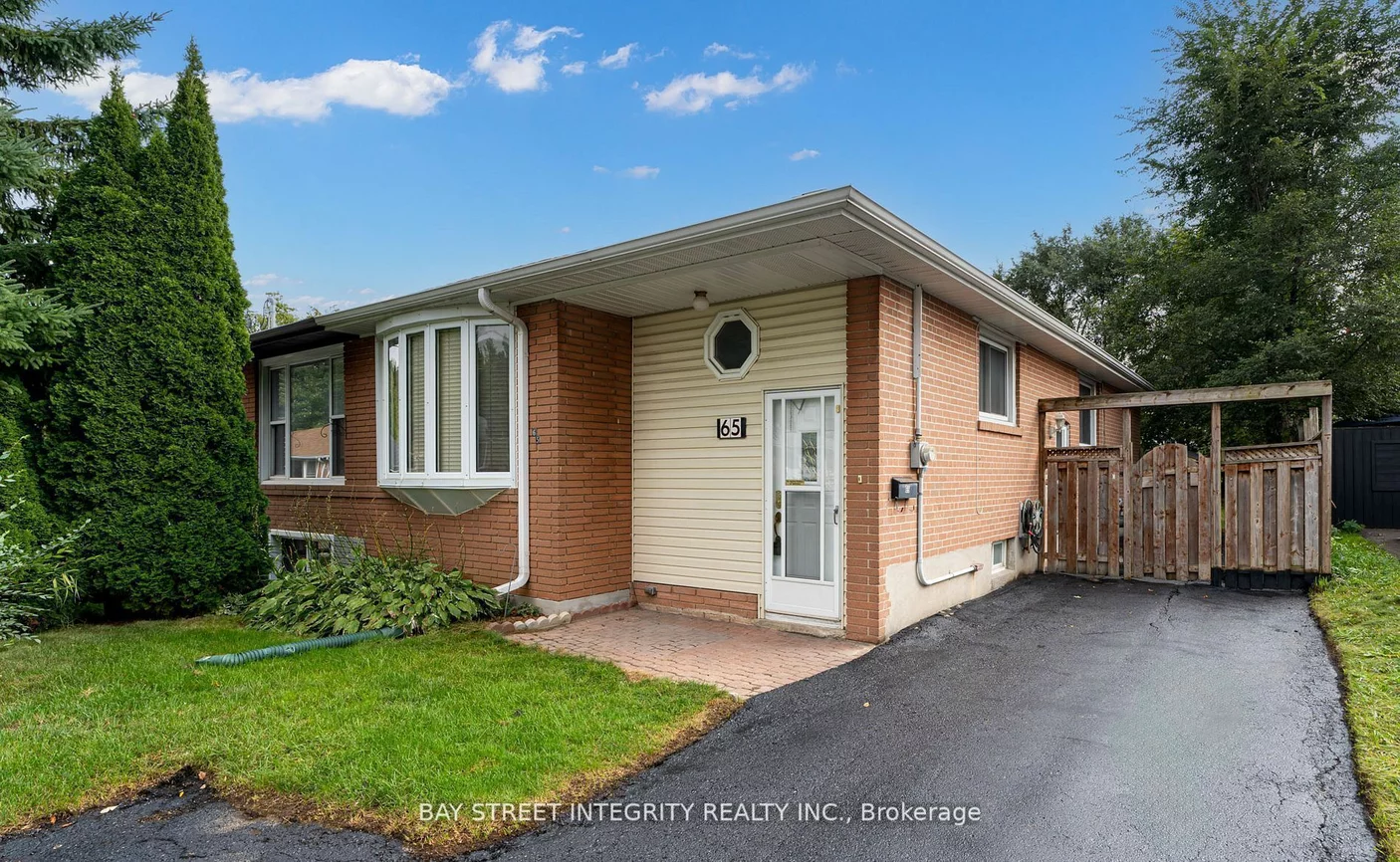 65 Walter Ave, Newmarket