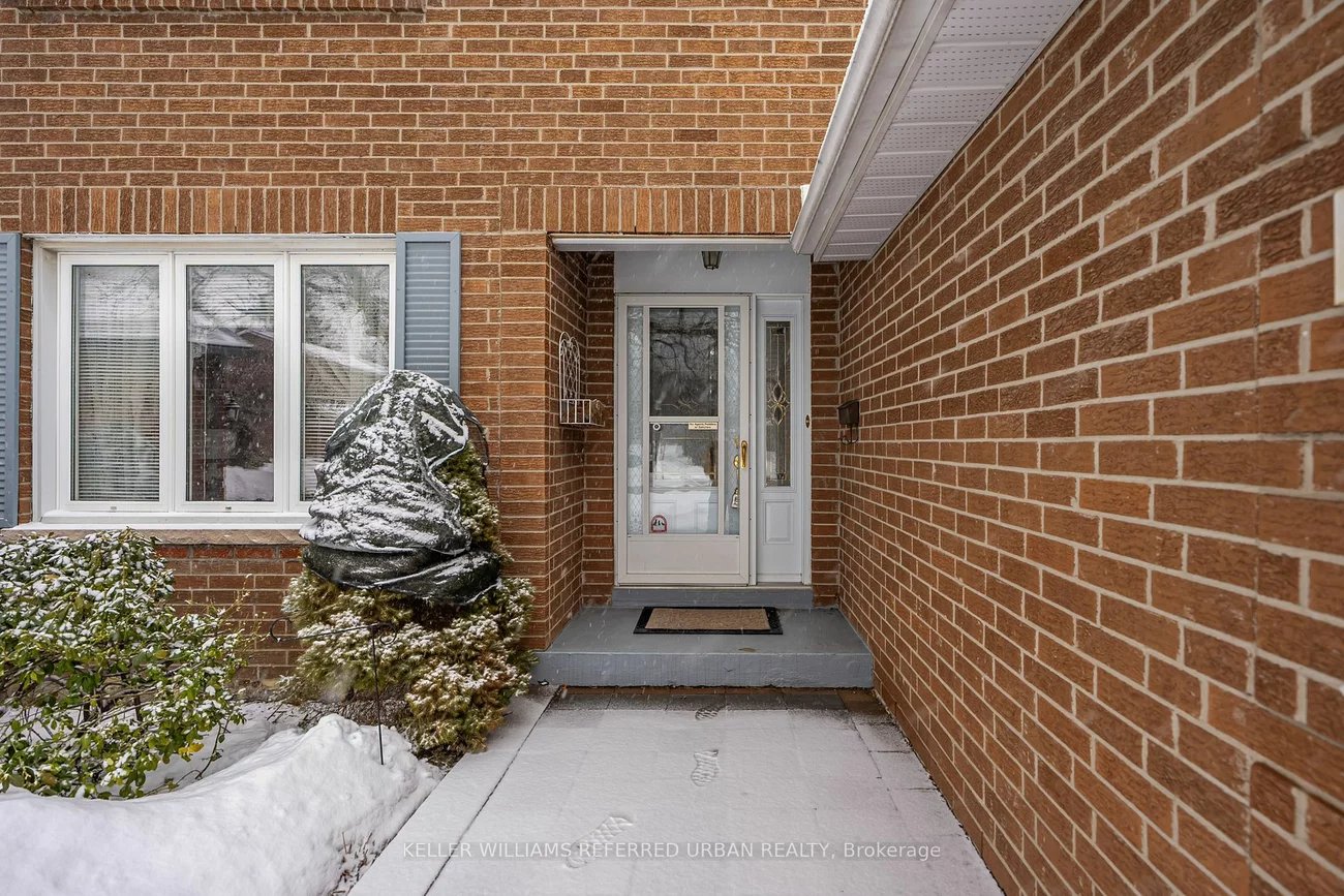 238 Lancaster Ave, Newmarket