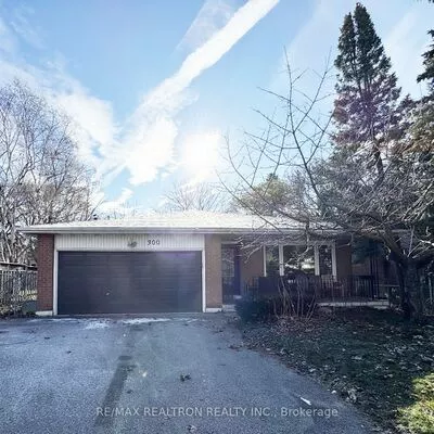 residential, lease, Detached, 300 Millard Ave, Central Newmarket, Newmarket 
 300 Millard Ave, Central Newmarket, Newmarket