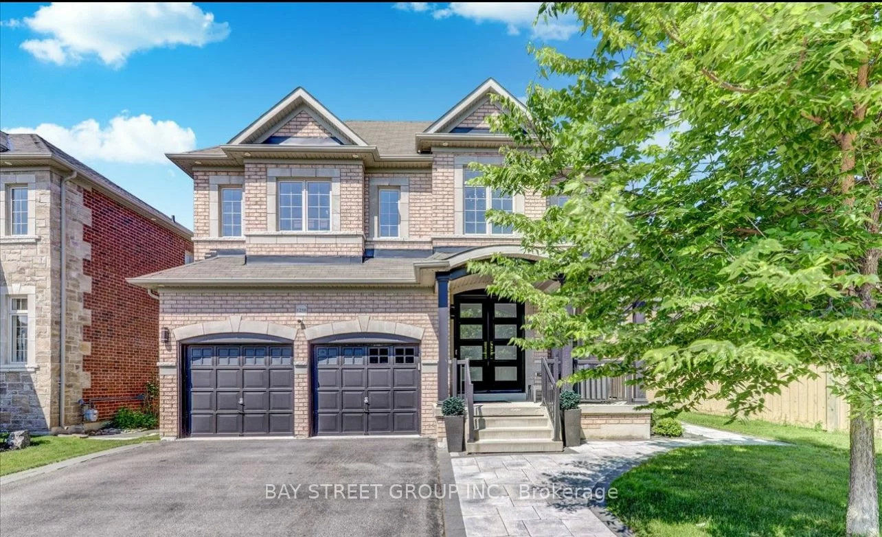 1258 Atkins Dr Dr, Newmarket