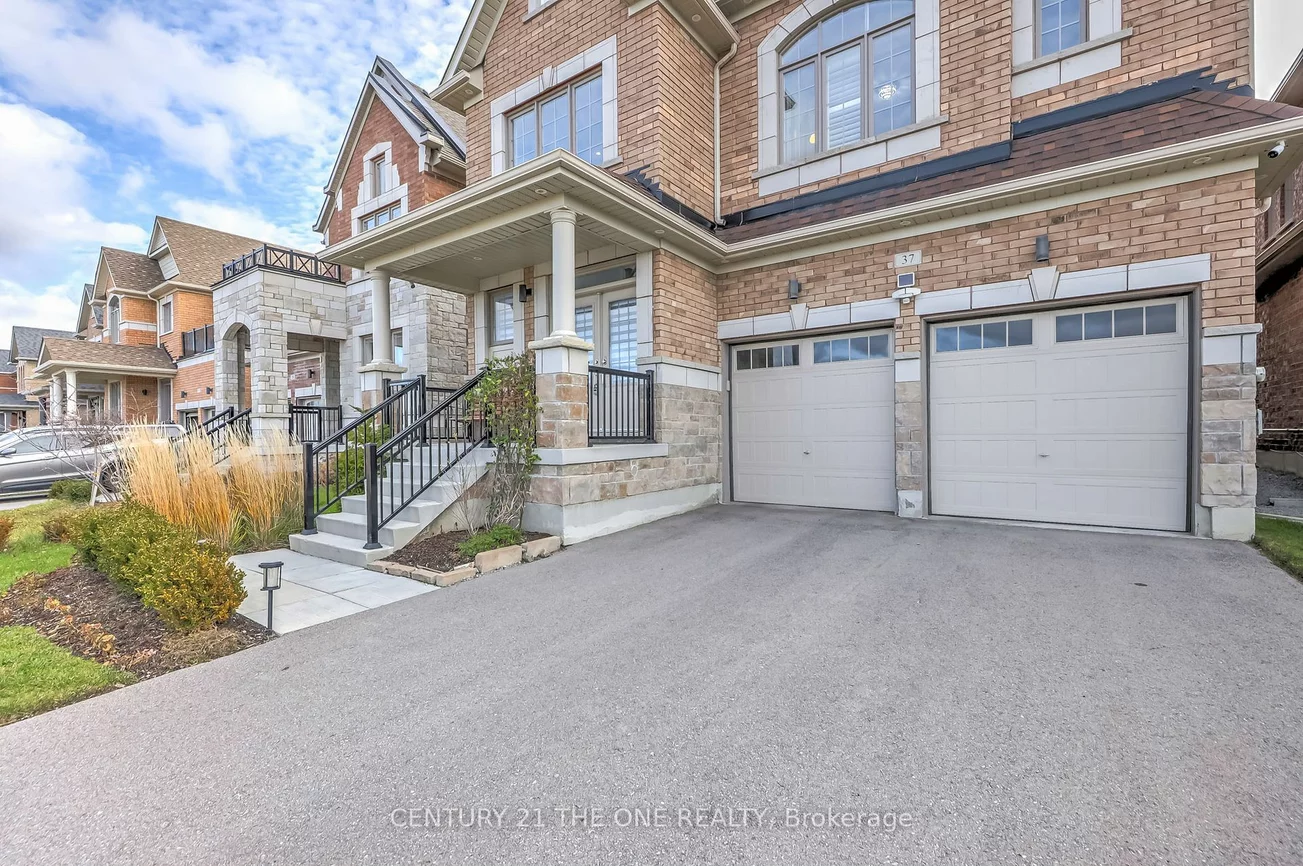 37 Crimson King Way, East Gwillimbury