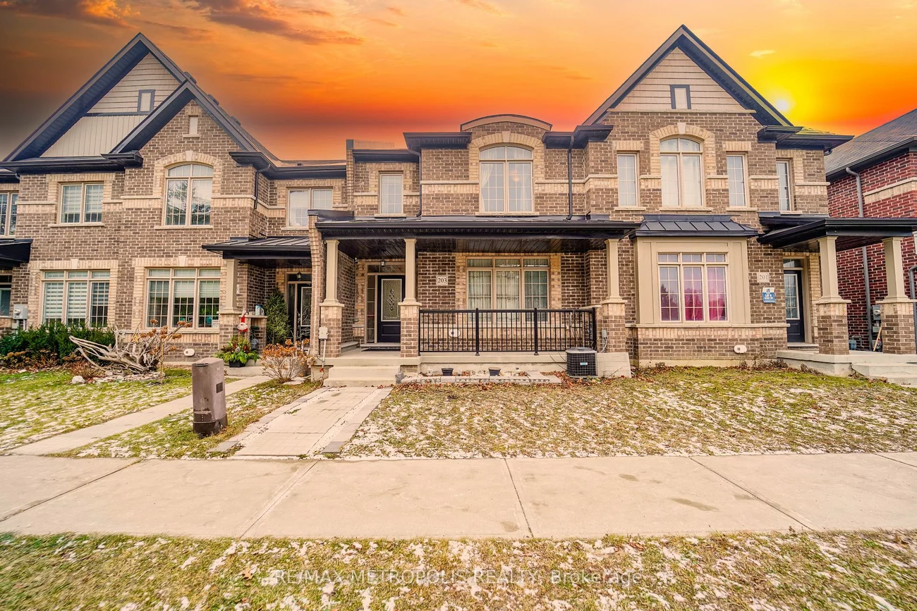 203 Beechborough Cres, East Gwillimbury