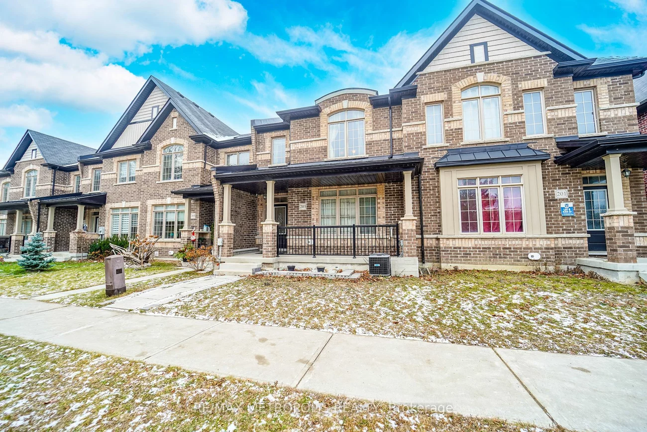 203 Beechborough Cres, East Gwillimbury