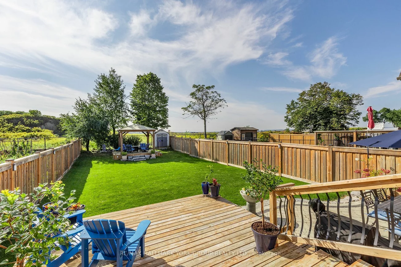 87 Manor Hampton St, East Gwillimbury