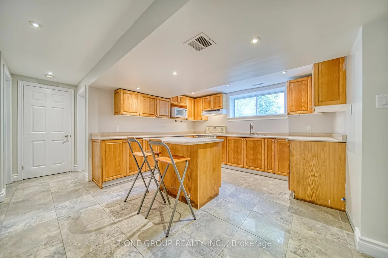 947 Mount Albert Rd, East Gwillimbury