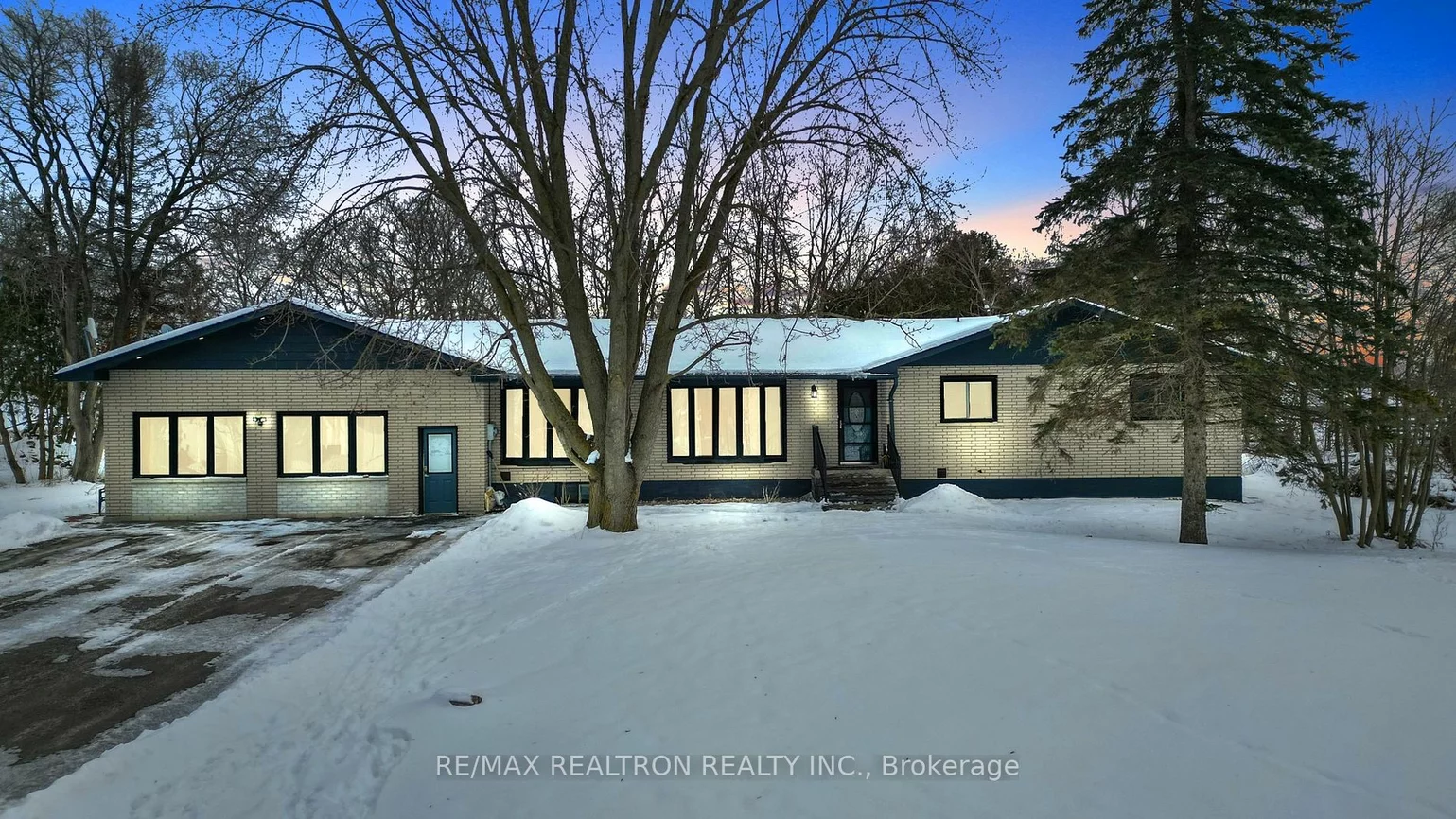 22305 Kennedy Rd, East Gwillimbury