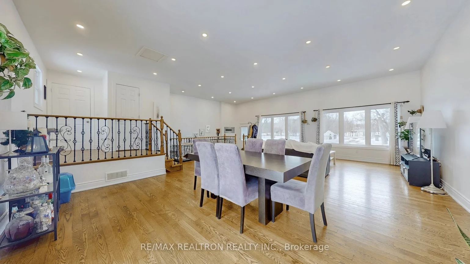 22305 Kennedy Rd, East Gwillimbury