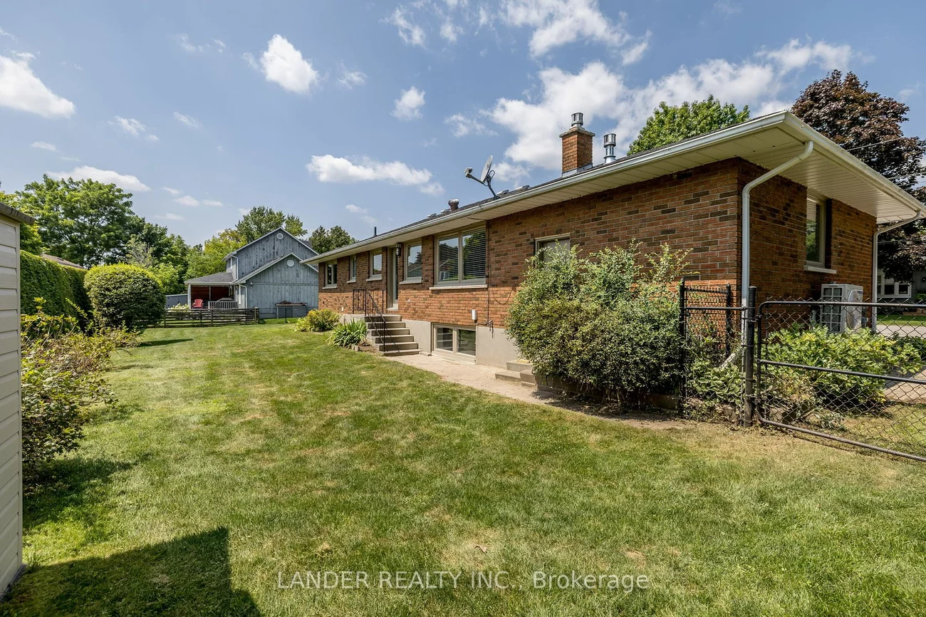 27 Shannon Rd, East Gwillimbury