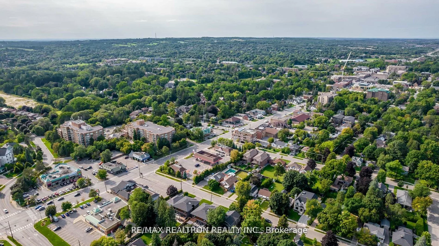 22, Royal, Aurora Village, Aurora