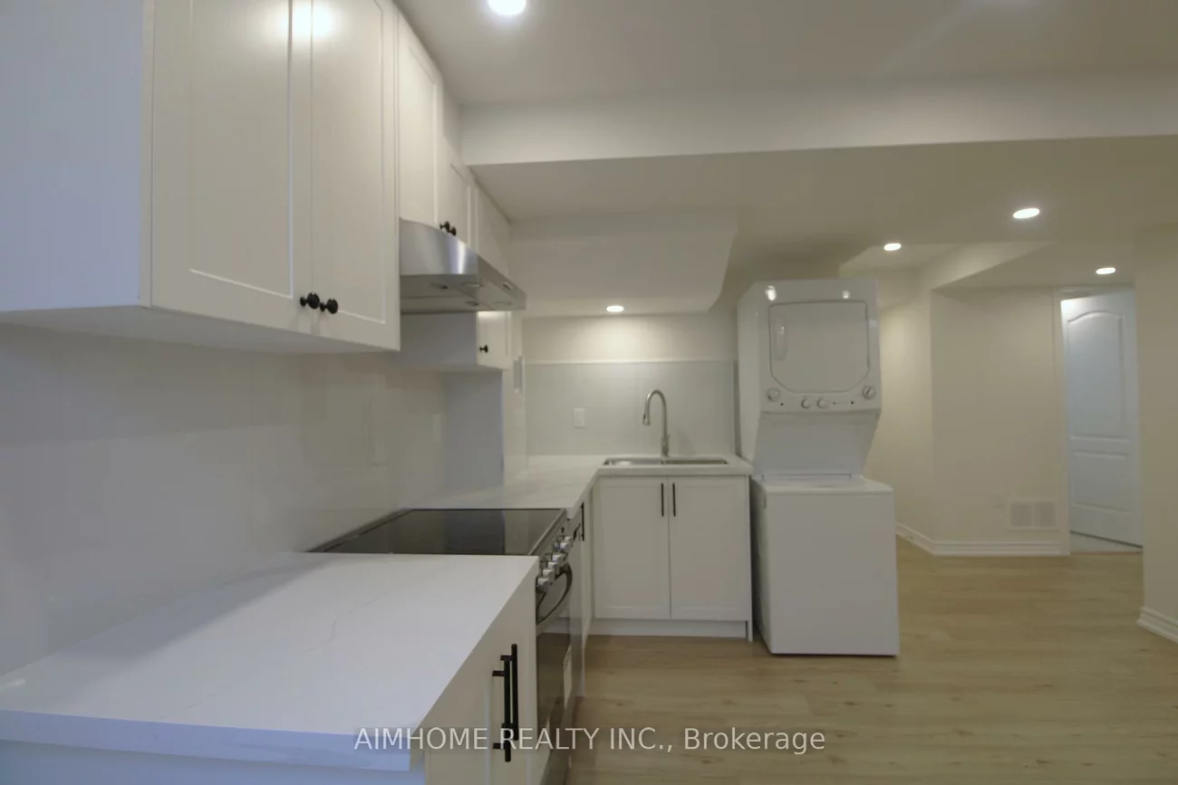 41, Hamster, Bayview Northeast, Aurora