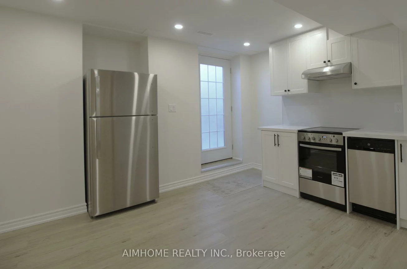 41, Hamster, Bayview Northeast, Aurora