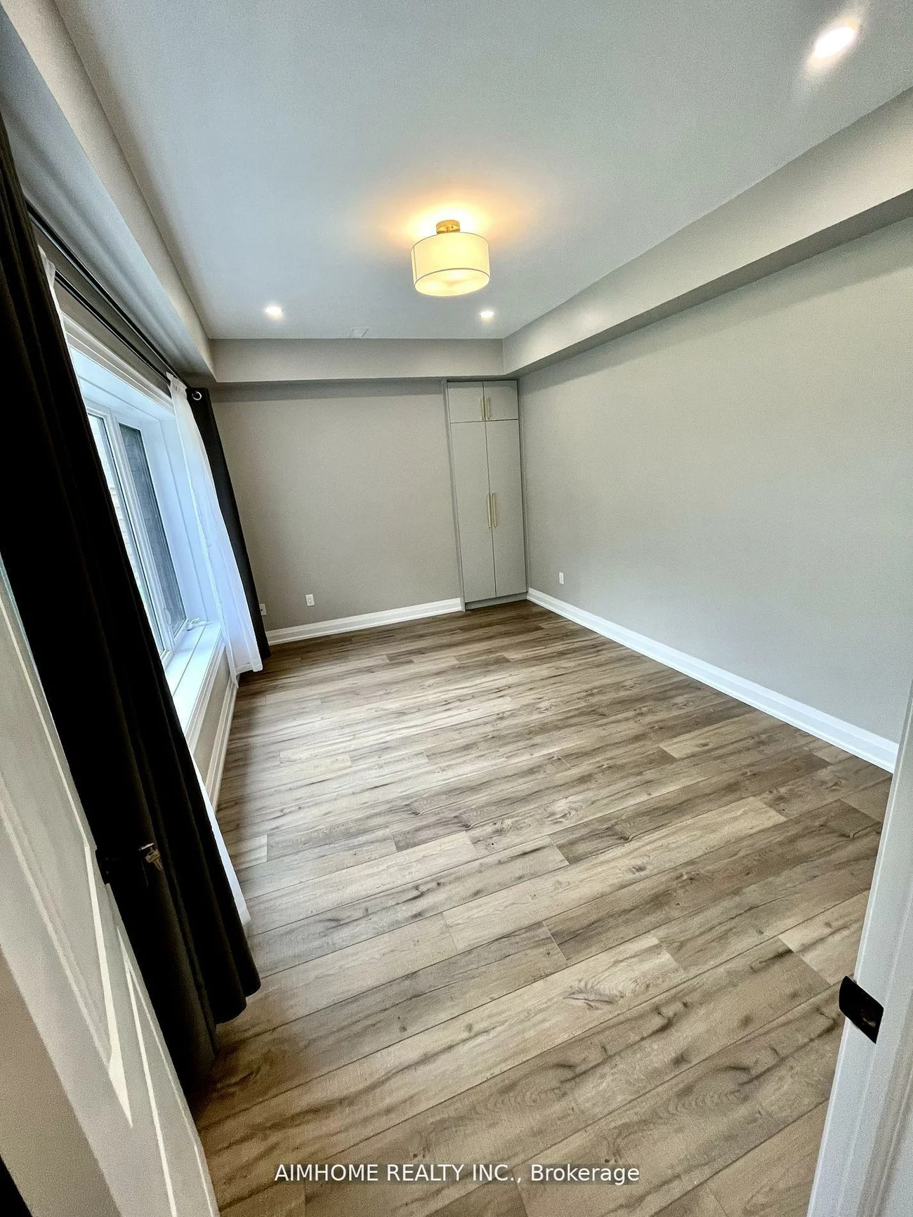 6, Pine Hill, Aurora Estates, Aurora