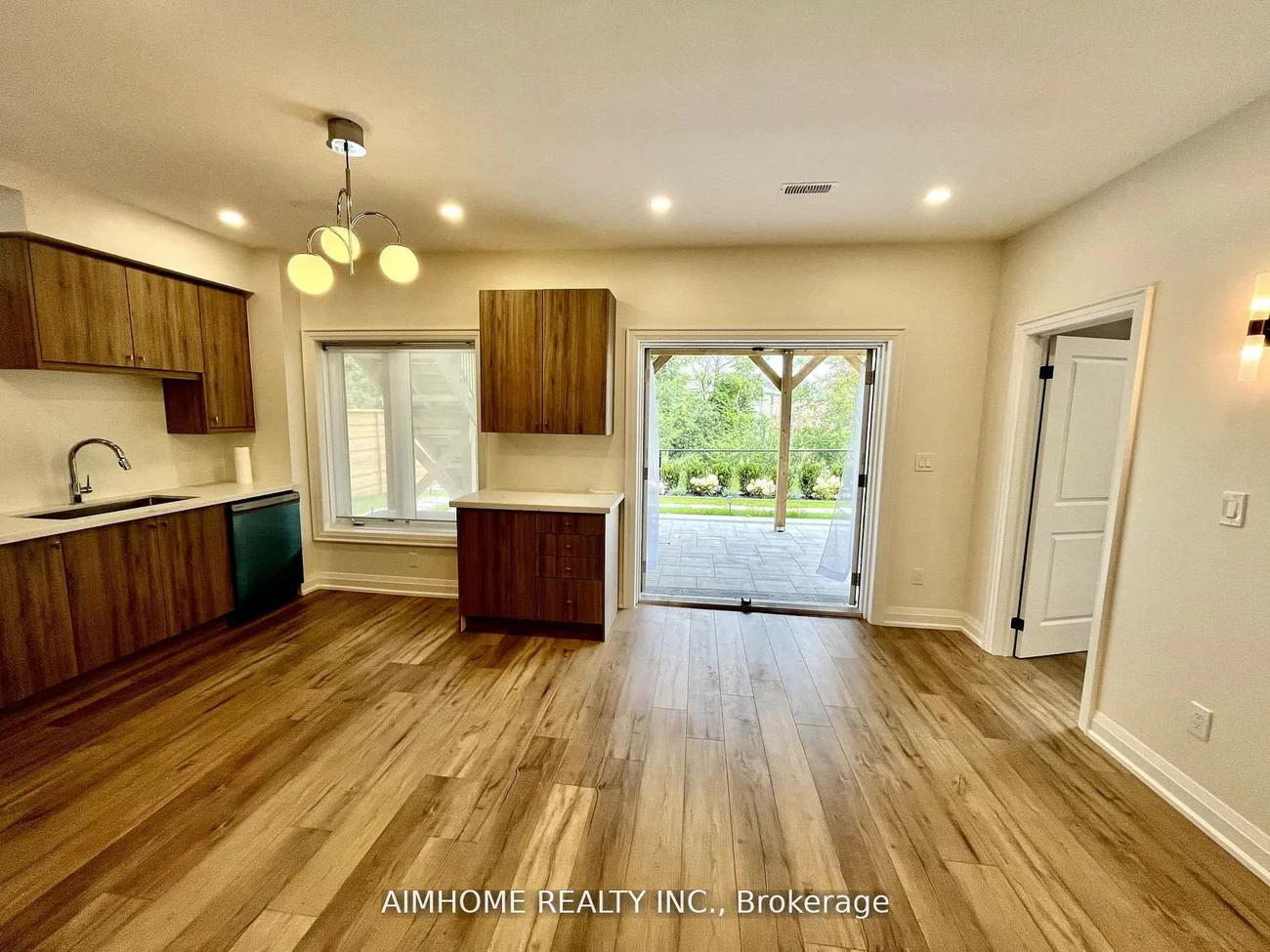 6, Pine Hill, Aurora Estates, Aurora
