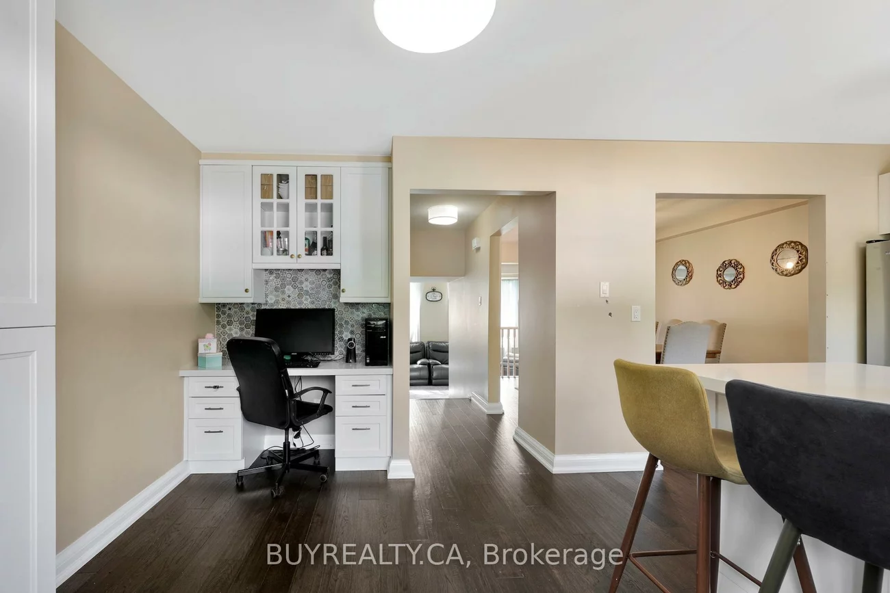 104, Poplar, Aurora Highlands, Aurora