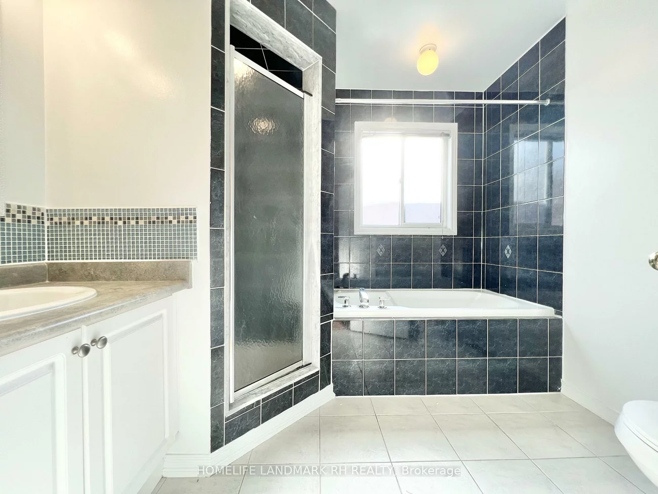 11, Cottinghill, Bayview Northeast, Aurora