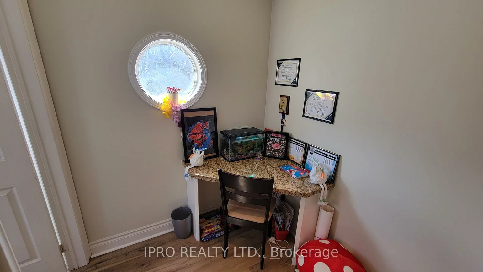 70, Ochalski, Bayview Wellington, Aurora