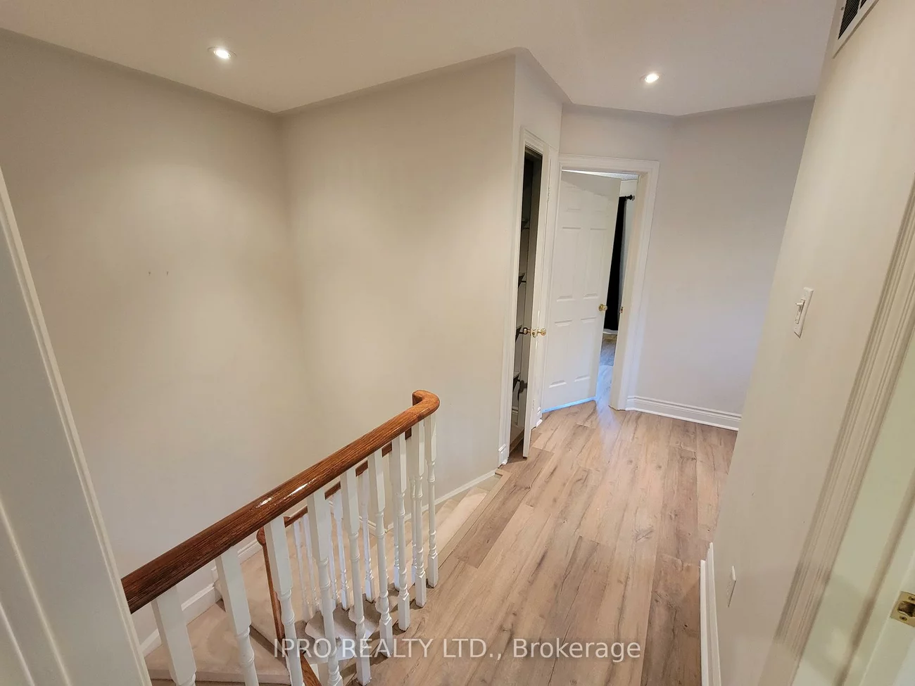 70, Ochalski, Bayview Wellington, Aurora