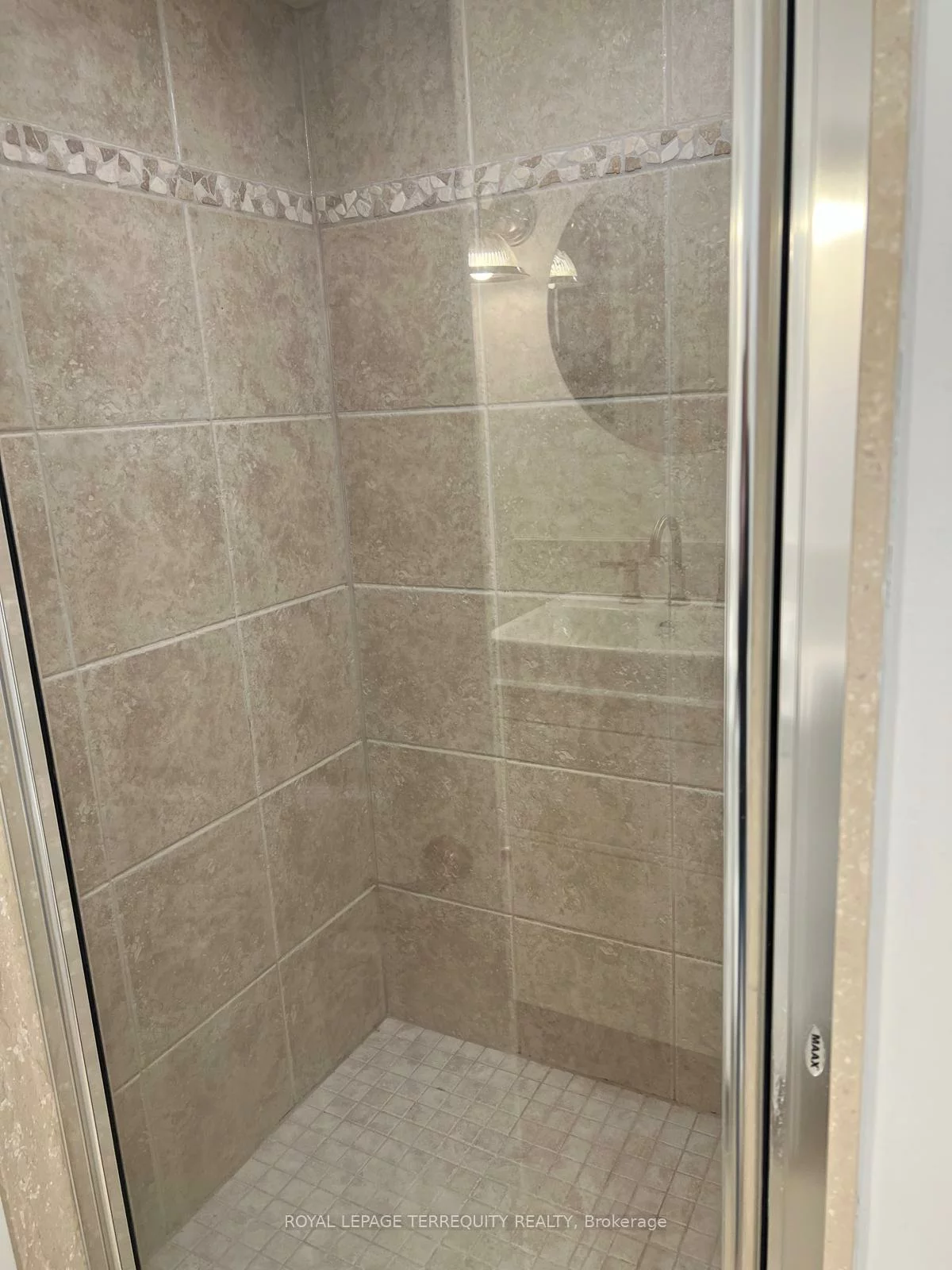 71, Nisbet, Aurora Highlands, Aurora