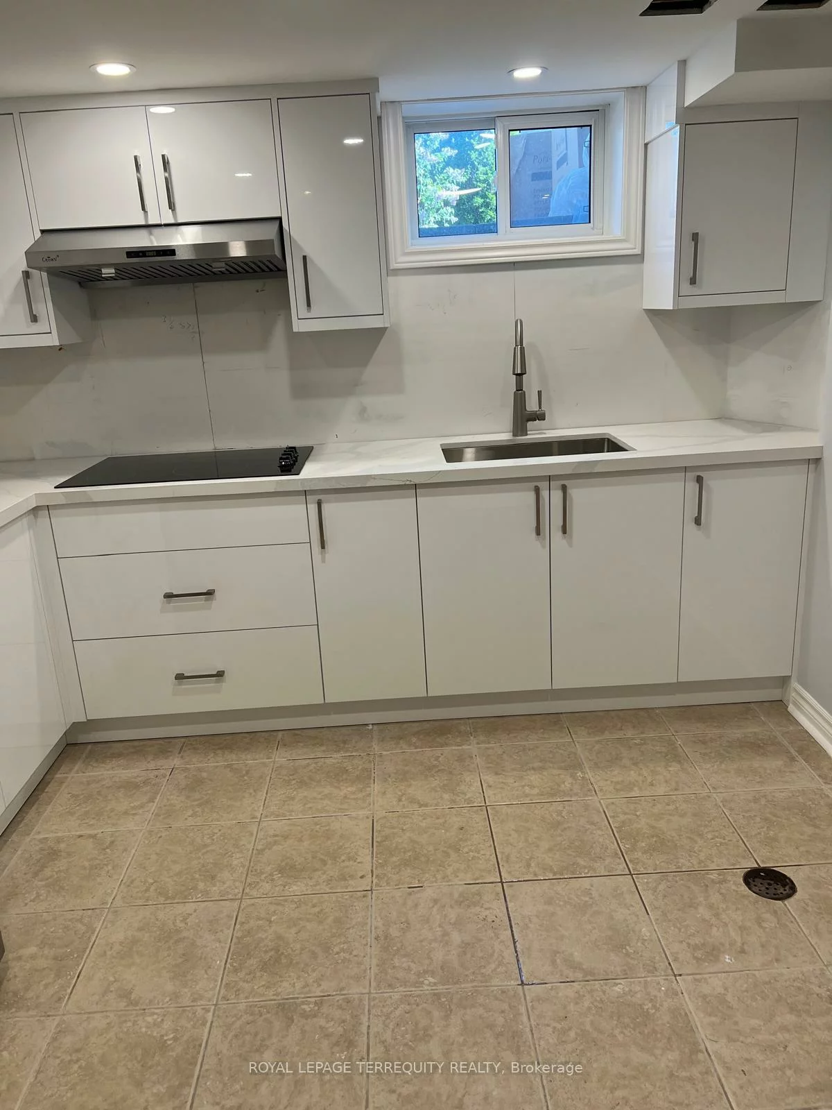 71, Nisbet, Aurora Highlands, Aurora