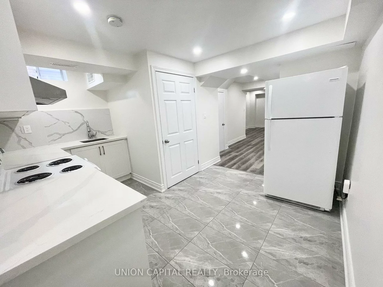 91, Starr, Bayview Wellington, Aurora