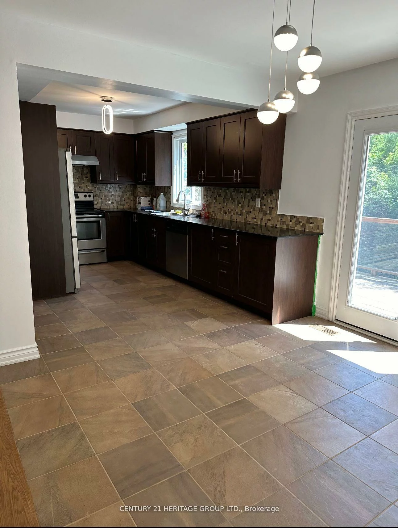 27, Hammond, Aurora Heights, Aurora