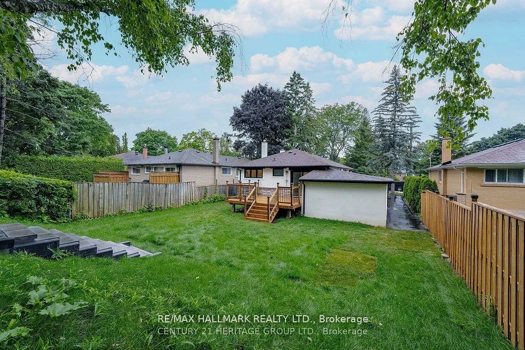 77, Richardson, Aurora Highlands, Aurora