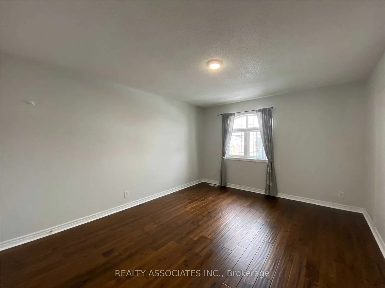 120, Spring Farm, Bayview Wellington, Aurora