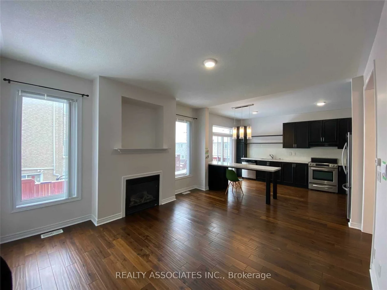 120, Spring Farm, Bayview Wellington, Aurora