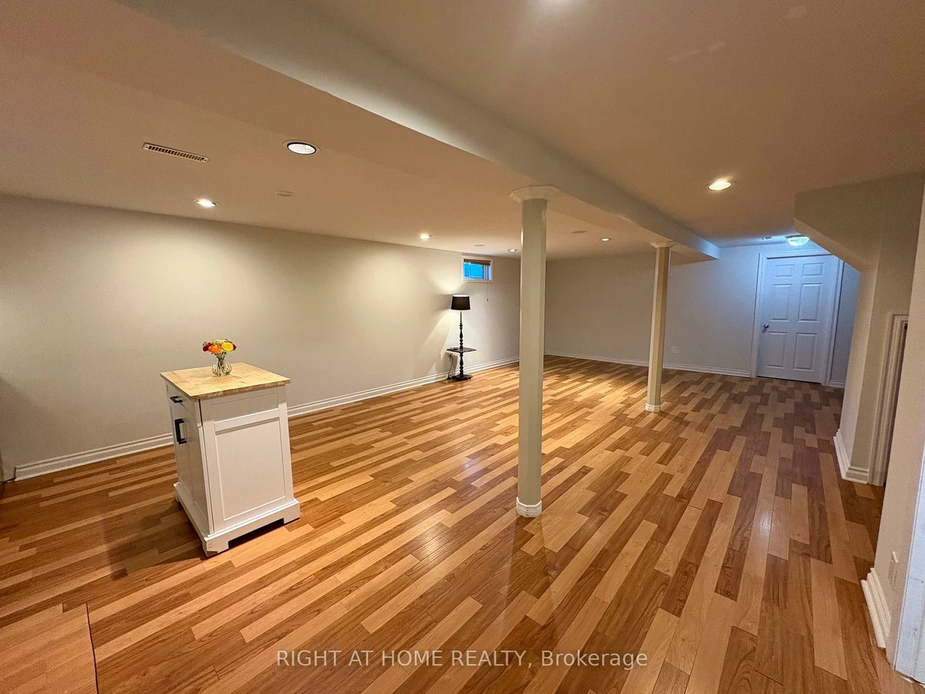 2, Harmon, Aurora Heights, Aurora