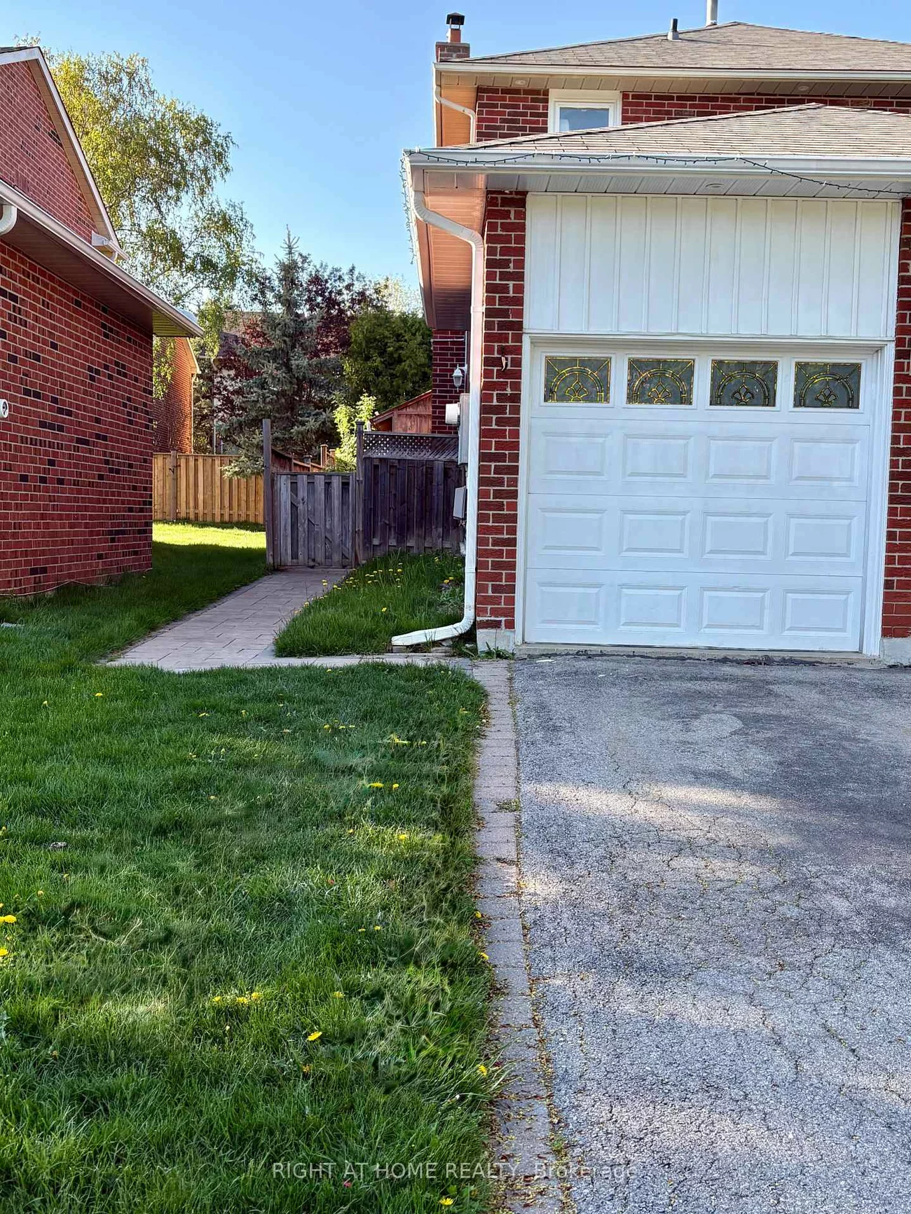 2, Harmon, Aurora Heights, Aurora