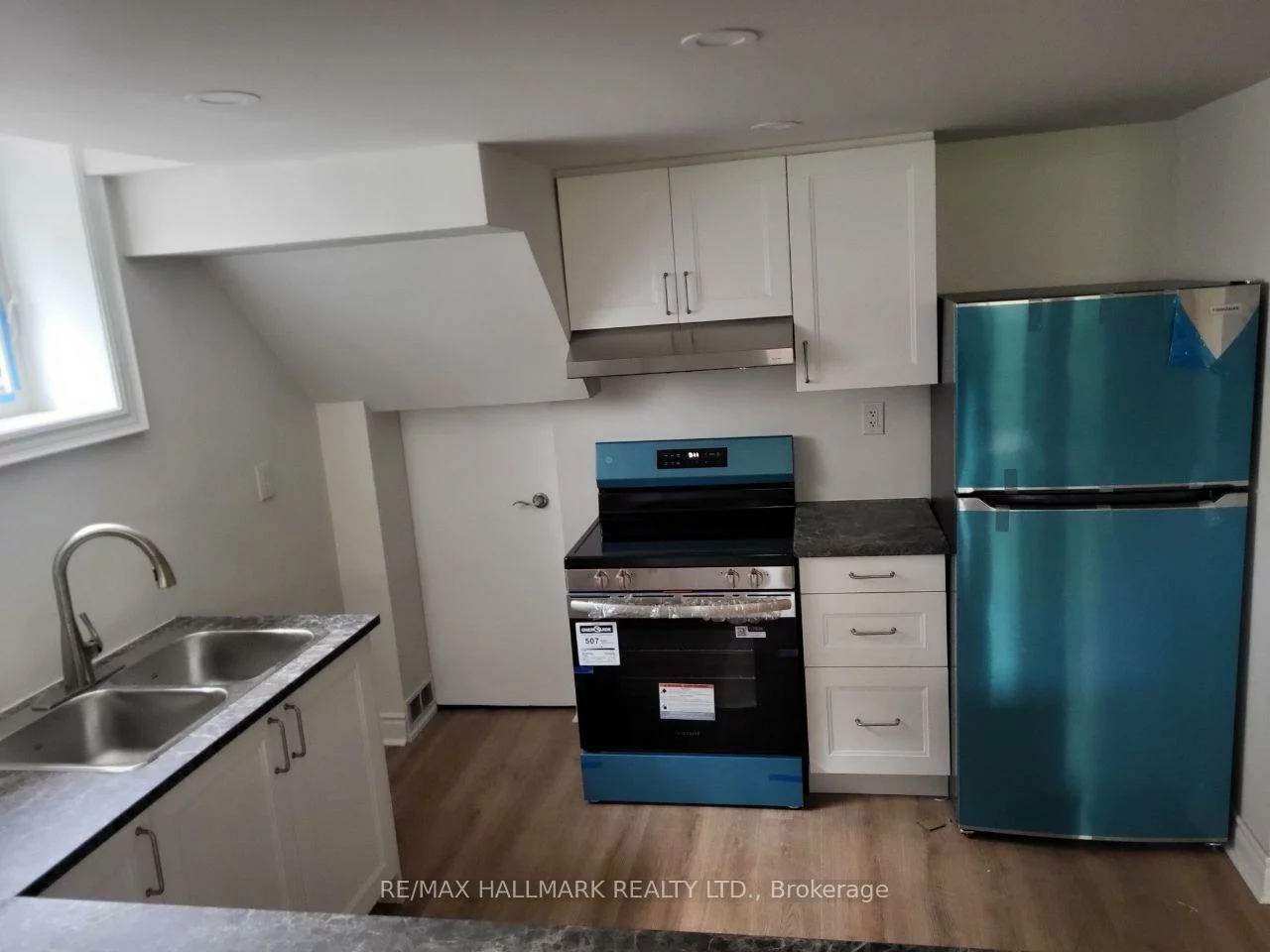 51B, Aurora Heights, Aurora Heights, Aurora