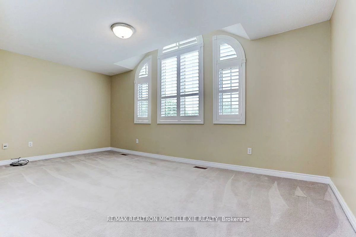 45, Pinnacle, Bayview Wellington, Aurora