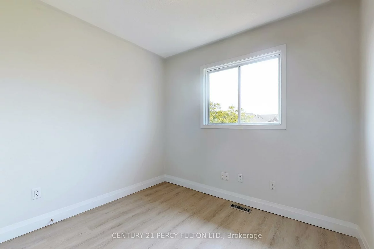 35, Bowler, Bayview Wellington, Aurora