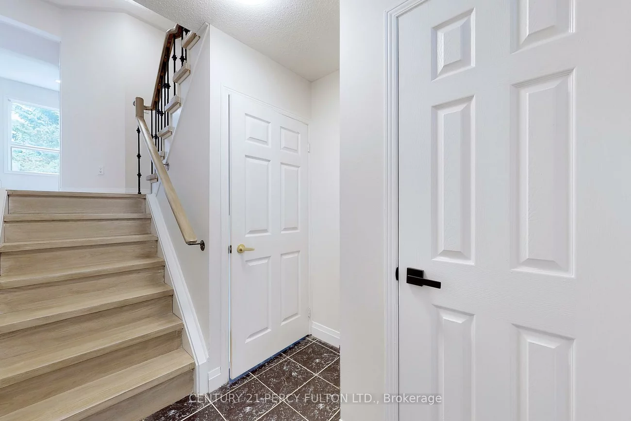 35, Bowler, Bayview Wellington, Aurora